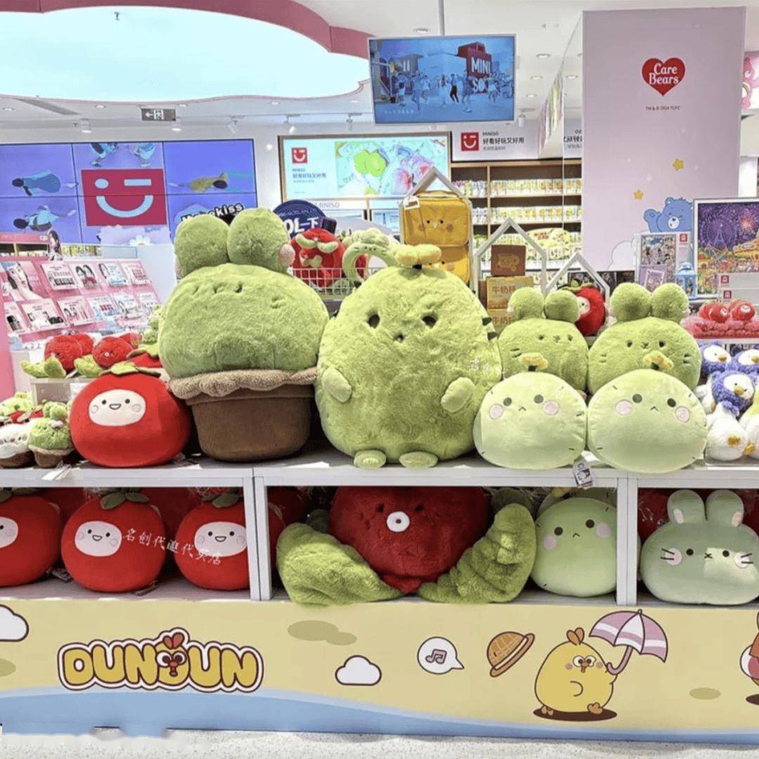 球大火？国内外明星名人都去扫货？pg电子免费模拟器名创优品突然全(图8)