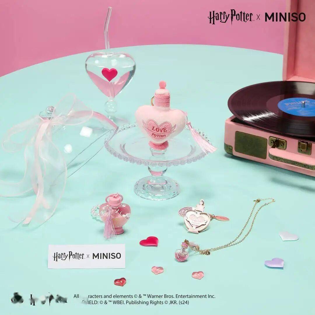 球大火？国内外明星名人都去扫货？pg电子免费模拟器名创优品突然全(图22)